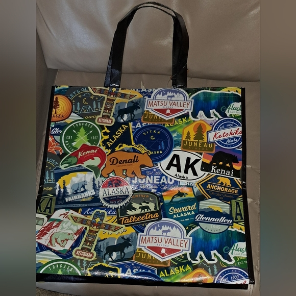 ALASKA OUTPOST REUSABLE TOTE BAG - Picture 6 of 16